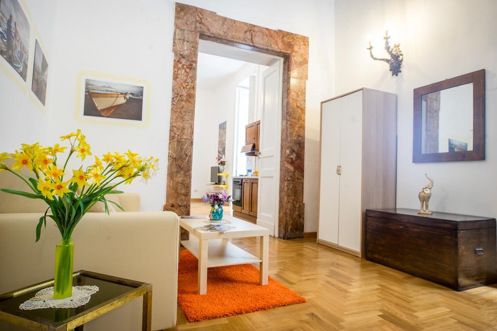 Casa Napoletana - San Domenico Apartment Naples Exterior photo